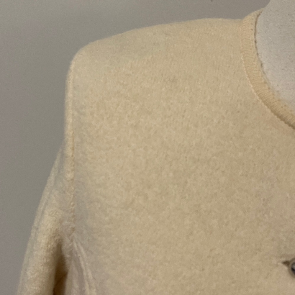 Carroll Reed Scallop-Edge Cream Button Front Jacket - Picture 3 of 8